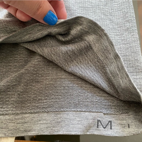 Lululemon Gray Metal Vent Tech Short Sleeve Shirt M - Picture 13 of 15